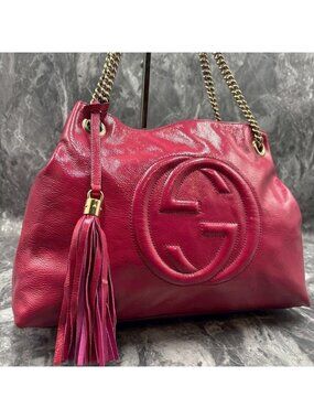 Gucci Shoulder Bag Soho Pink Leather Chain Logo